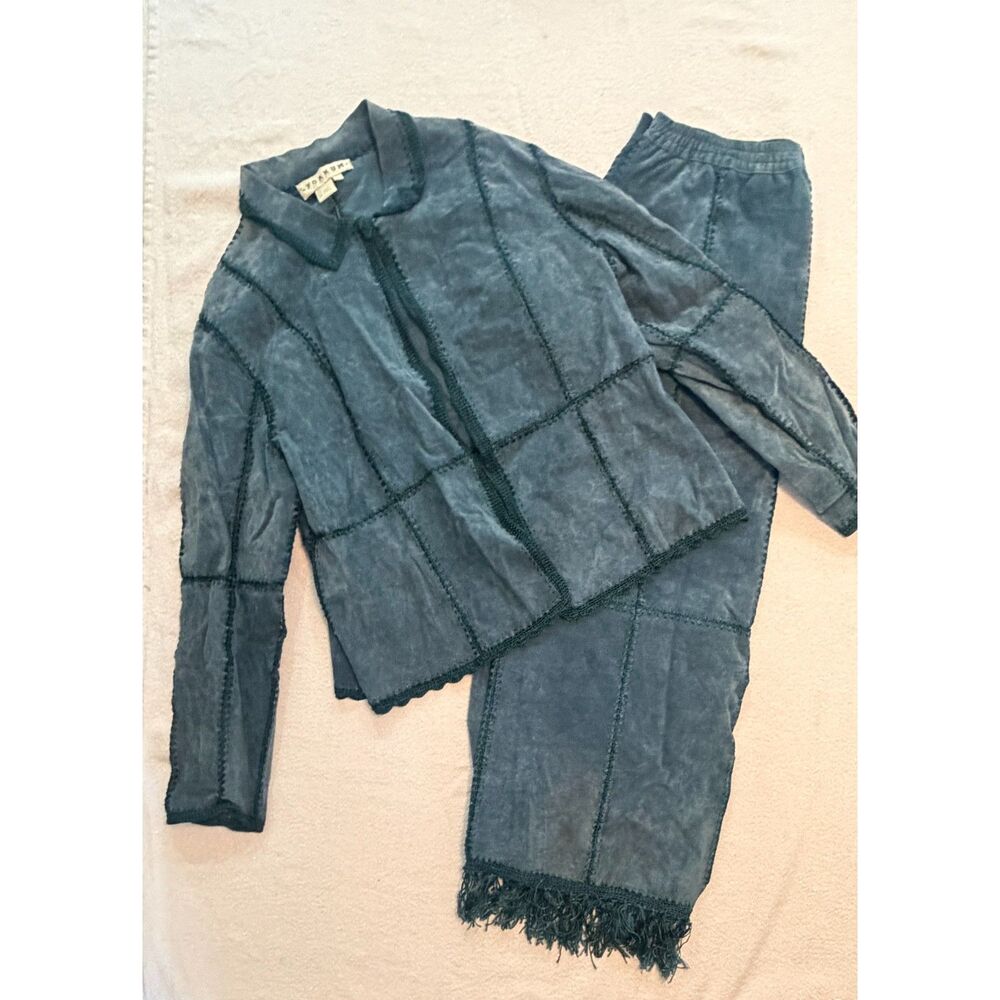 RARE Vintage Cowgirl Double D Ranch Yoakum Teal Suede & Crochet Skirt Suit, L